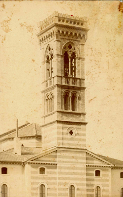 Campanile in marmo bicromo