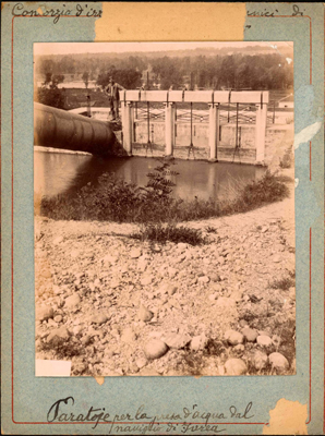 Paratoie per la presa d'acqua dal naviglio di Ivrea