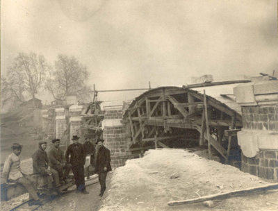 Ponte in costruzione