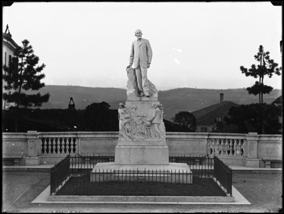 Monumento a Giuseppe Borsalino