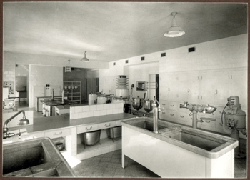 Alessandria - Sanatorio Teresio Borsalino- interno: le cucine