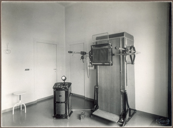 Alessandria - Sanatorio Teresio Borsalino- interno:  sala di radiografia