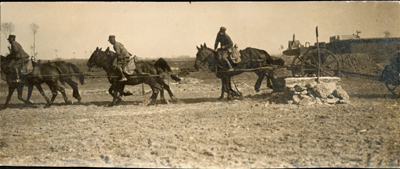 Spostamento di artiglieria trainata dai cavalli