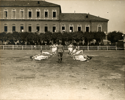 Caserma Valfrè, esercizi ginnici